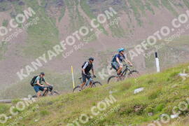 Foto #2458968 | 31-07-2022 10:58 | Passo Dello Stelvio - die Spitze BICYCLES