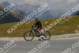 Photo #2394124 | 24-07-2022 14:12 | Passo Dello Stelvio - Peak BICYCLES