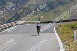 Photo #2398564 | 25-07-2022 10:32 | Passo Dello Stelvio - Peak BICYCLES