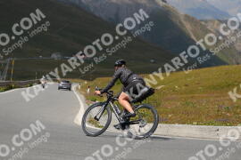 Photo #2394642 | 24-07-2022 14:45 | Passo Dello Stelvio - Peak BICYCLES
