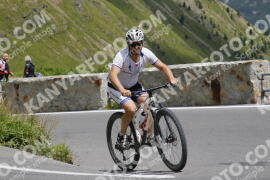 Photo #3607564 | 28-07-2023 13:45 | Passo Dello Stelvio - Prato side BICYCLES