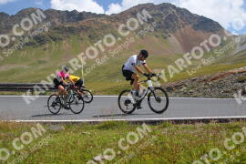 Foto #2411872 | 25-07-2022 12:19 | Passo Dello Stelvio - die Spitze BICYCLES