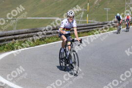 Photo #2400473 | 25-07-2022 10:52 | Passo Dello Stelvio - Peak BICYCLES