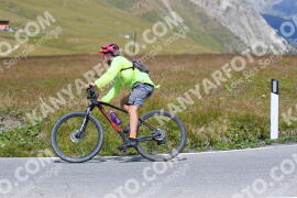 Photo #2488037 | 02-08-2022 13:19 | Passo Dello Stelvio - Peak BICYCLES