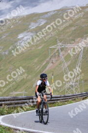 Photo #2483386 | 02-08-2022 11:04 | Passo Dello Stelvio - Peak BICYCLES