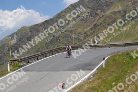 Foto #2413406 | 25-07-2022 13:11 | Passo Dello Stelvio - die Spitze BICYCLES