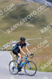 Photo #2485944 | 02-08-2022 12:31 | Passo Dello Stelvio - Peak BICYCLES