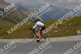 Photo #2392247 | 24-07-2022 13:20 | Passo Dello Stelvio - Peak BICYCLES