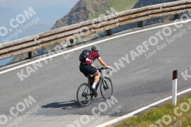 Photo #2401019 | 25-07-2022 10:57 | Passo Dello Stelvio - Peak BICYCLES