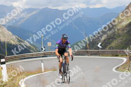 Photo #2422959 | 27-07-2022 13:14 | Passo Dello Stelvio - Peak BICYCLES