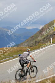 Photo #2433274 | 29-07-2022 13:01 | Passo Dello Stelvio - Peak BICYCLES