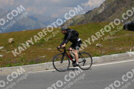 Photo #2393077 | 24-07-2022 13:35 | Passo Dello Stelvio - Peak BICYCLES