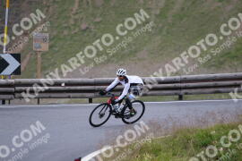 Photo #2435229 | 29-07-2022 14:03 | Passo Dello Stelvio - Peak BICYCLES