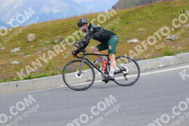 Photo #2410664 | 26-07-2022 11:27 | Passo Dello Stelvio - Peak BICYCLES
