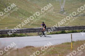 Photo #2434573 | 29-07-2022 13:37 | Passo Dello Stelvio - Peak BICYCLES