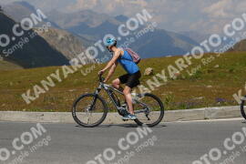 Photo #2394183 | 24-07-2022 14:17 | Passo Dello Stelvio - Peak BICYCLES