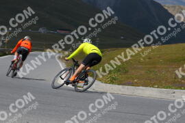 Photo #2394492 | 24-07-2022 14:36 | Passo Dello Stelvio - Peak BICYCLES