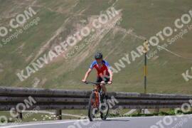 Photo #2393442 | 24-07-2022 13:42 | Passo Dello Stelvio - Peak BICYCLES