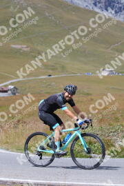 Photo #2489901 | 02-08-2022 14:44 | Passo Dello Stelvio - Peak BICYCLES
