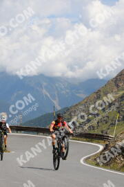 Photo #2423701 | 27-07-2022 11:17 | Passo Dello Stelvio - Peak BICYCLES
