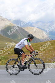 Foto #2410262 | 26-07-2022 10:32 | Passo Dello Stelvio - die Spitze BICYCLES