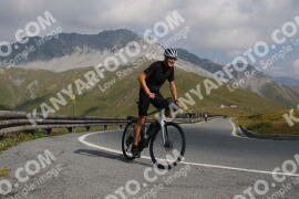 Photo #2376906 | 24-07-2022 09:38 | Passo Dello Stelvio - Peak BICYCLES