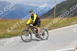 Photo #2463321 | 31-07-2022 13:24 | Passo Dello Stelvio - Peak BICYCLES