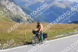 Photo #2429494 | 29-07-2022 11:34 | Passo Dello Stelvio - Peak BICYCLES