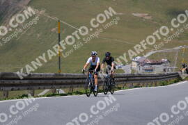 Photo #2393186 | 24-07-2022 13:37 | Passo Dello Stelvio - Peak BICYCLES