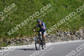 Photo #3524268 | 18-07-2023 10:30 | Passo Dello Stelvio - Prato side BICYCLES