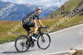 Photo #2483713 | 02-08-2022 11:20 | Passo Dello Stelvio - Peak BICYCLES