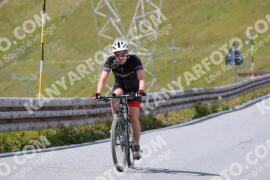 Photo #2490110 | 02-08-2022 14:55 | Passo Dello Stelvio - Peak BICYCLES