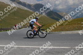 Photo #2383929 | 24-07-2022 11:13 | Passo Dello Stelvio - Peak BICYCLES