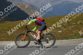 Photo #2394355 | 24-07-2022 14:23 | Passo Dello Stelvio - Peak BICYCLES