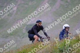 Foto #2436955 | 30-07-2022 10:05 | Passo Dello Stelvio - die Spitze BICYCLES