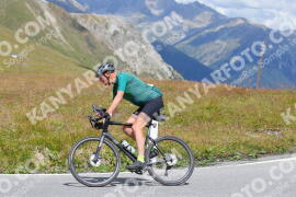 Photo #2486421 | 02-08-2022 12:43 | Passo Dello Stelvio - Peak BICYCLES