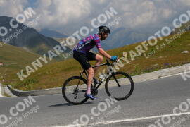Photo #2384736 | 24-07-2022 11:21 | Passo Dello Stelvio - Peak BICYCLES