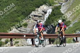 Photo #2352713 | 19-07-2022 10:49 | Passo Dello Stelvio - Waterfall curve BICYCLES