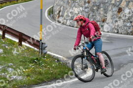 Fotó #2249303 | 07-07-2022 12:10 | Passo Dello Stelvio - Vízesés kanyar Bicajosok