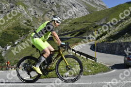 Photo #3496554 | 16-07-2023 09:40 | Passo Dello Stelvio - Waterfall curve BICYCLES