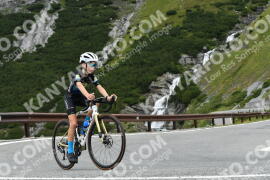 Photo #2440272 | 30-07-2022 11:12 | Passo Dello Stelvio - Waterfall curve BICYCLES