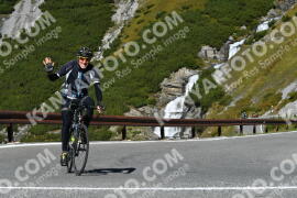 Fotó #4305412 | 26-09-2023 11:06 | Passo Dello Stelvio - Vízesés kanyar Bicajosok