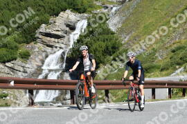 Photo #2430719 | 29-07-2022 10:23 | Passo Dello Stelvio - Waterfall curve BICYCLES