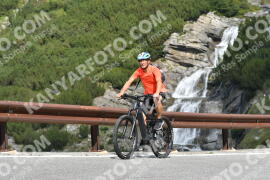 Photo #2577977 | 10-08-2022 10:50 | Passo Dello Stelvio - Waterfall curve BICYCLES