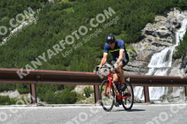 Photo #2355609 | 19-07-2022 12:42 | Passo Dello Stelvio - Waterfall curve BICYCLES