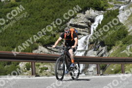 Photo #3820554 | 11-08-2023 12:28 | Passo Dello Stelvio - Waterfall curve BICYCLES