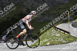 Photo #2129467 | 13-06-2022 11:45 | Passo Dello Stelvio - Waterfall curve BICYCLES
