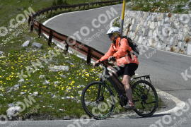 Photo #3522348 | 17-07-2023 15:19 | Passo Dello Stelvio - Waterfall curve BICYCLES