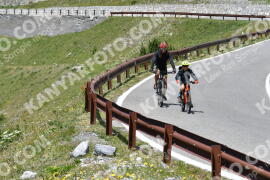 Photo #2355970 | 19-07-2022 13:32 | Passo Dello Stelvio - Waterfall curve BICYCLES
