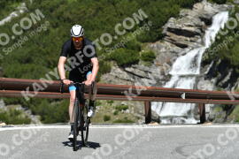 Photo #2176430 | 23-06-2022 11:34 | Passo Dello Stelvio - Waterfall curve BICYCLES